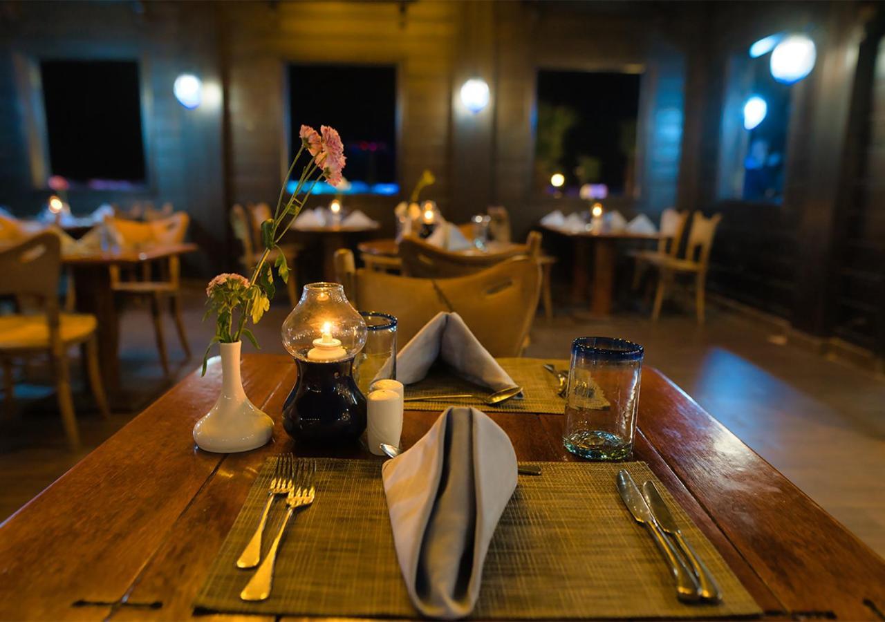 Tropitel Sahl Hasheesh Hotel Hurghada Ngoại thất bức ảnh A restaurant in the Maldives